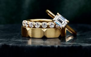 Gold wedding set with diamonds 