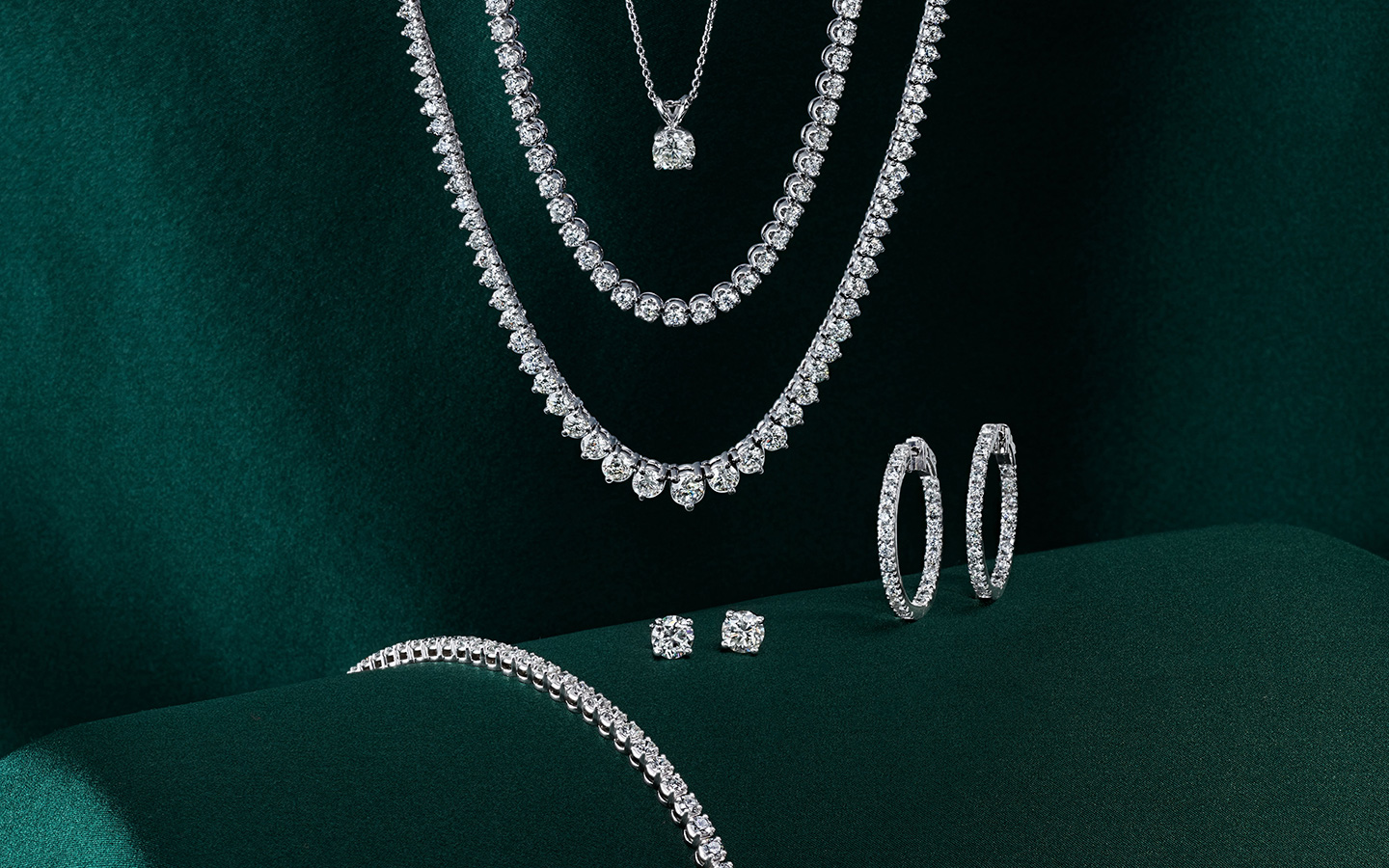 Carat vs Karat | Blue Nile