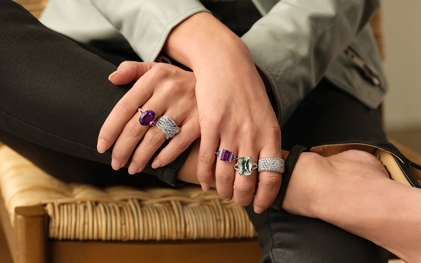 A sneak peak of our AW16 rings... #rings #silver #manicure #glitz |  Juwelen, Sieraden, Boho sieraden