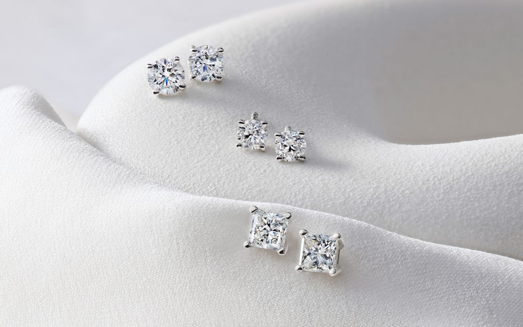 Diamond Cluster Stud Earrings in 14K Gold