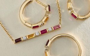 Personalized birthstone necklace and earrings in yellow gold