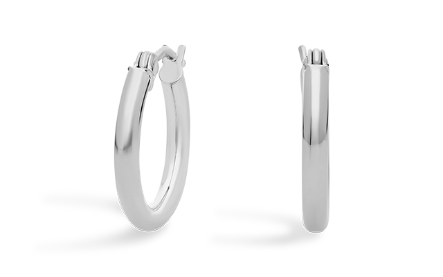 White gold earrings with rhodium plating